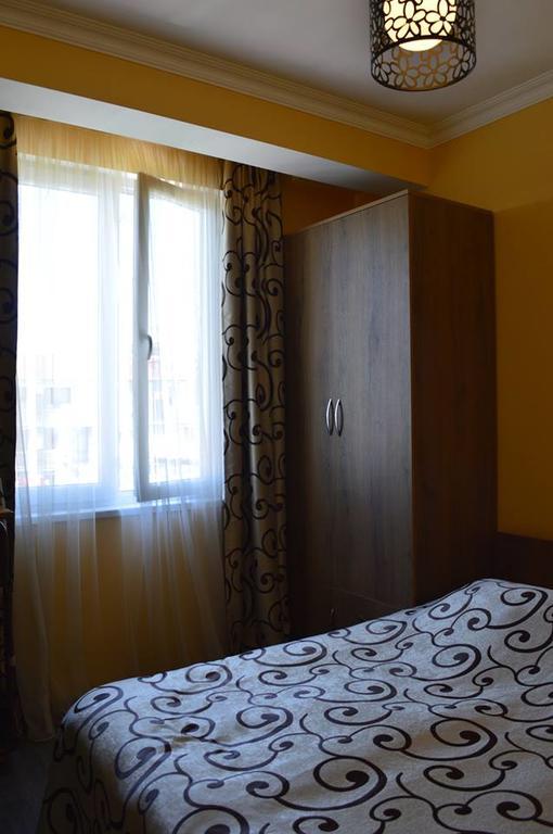 Apartment Near Park 36 Batumi Ngoại thất bức ảnh