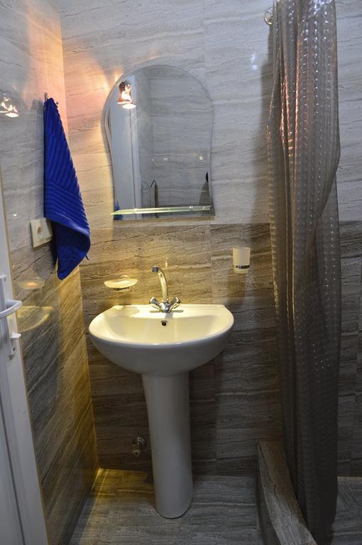 Apartment Near Park 36 Batumi Ngoại thất bức ảnh